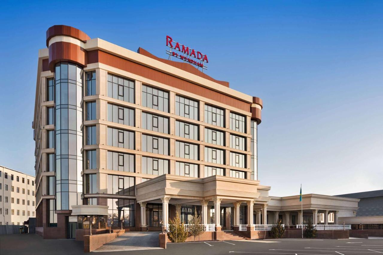 Ramada By Wyndham Shymkent Hotel Exterior foto